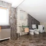 Beautiful In Bregi With Sauna Casa vacanze *