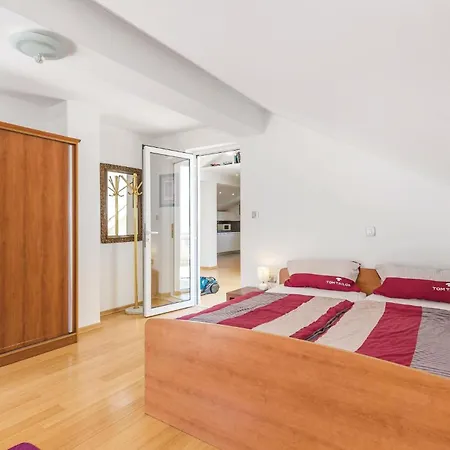 In Bregi With Sauna * Breza