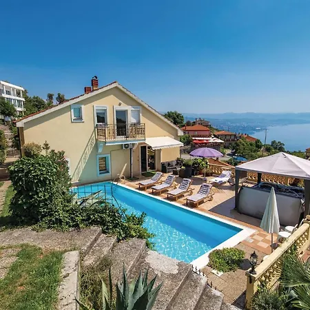 In Bregi With Sauna 펜션 Breza