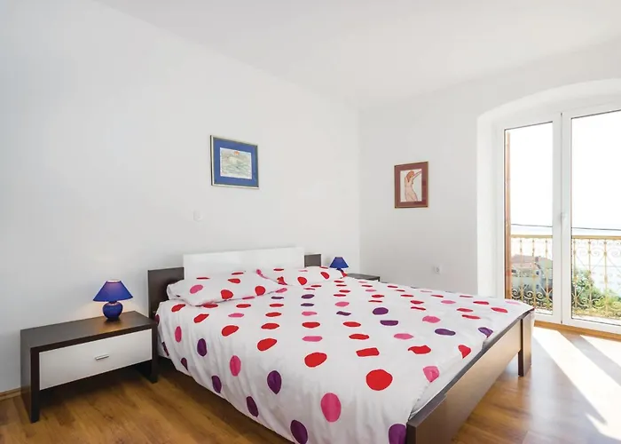 In Bregi With Sauna Case de vacanță *