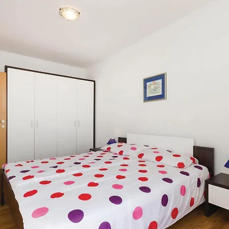 In Bregi With Sauna בית נופש *